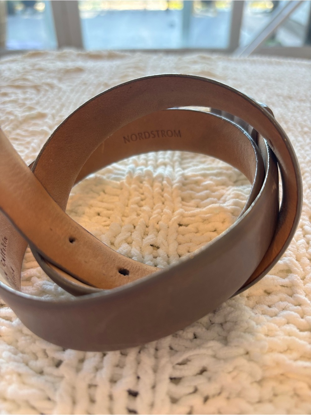 Vntg. Nordstrom Tan Leather Belt with Gold-Tone Buckle - Picture 2 of 6